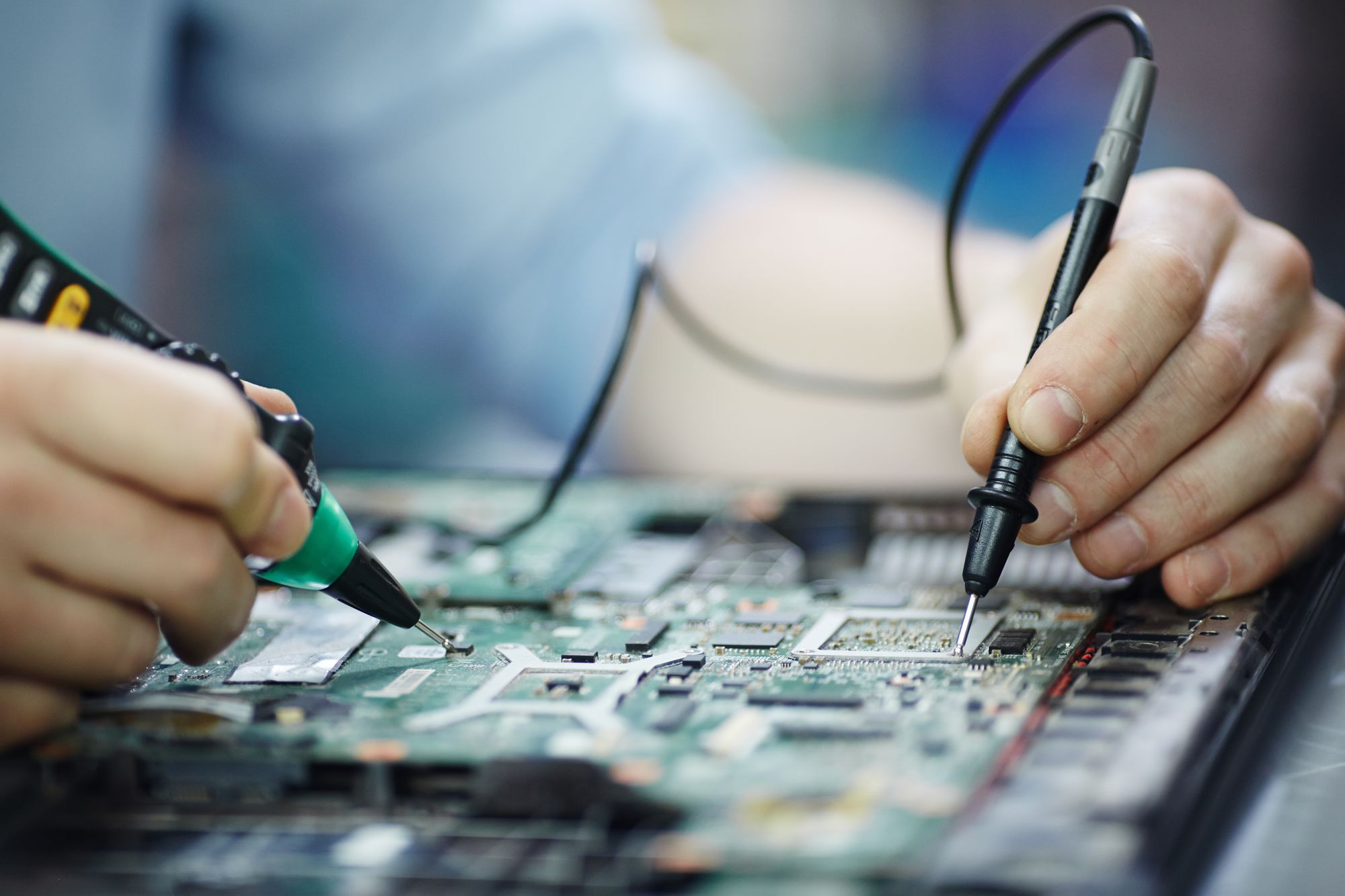 checking-current-laptop-circuit-board